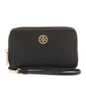 Tory Burch Robinson Leather Wristlet - Black